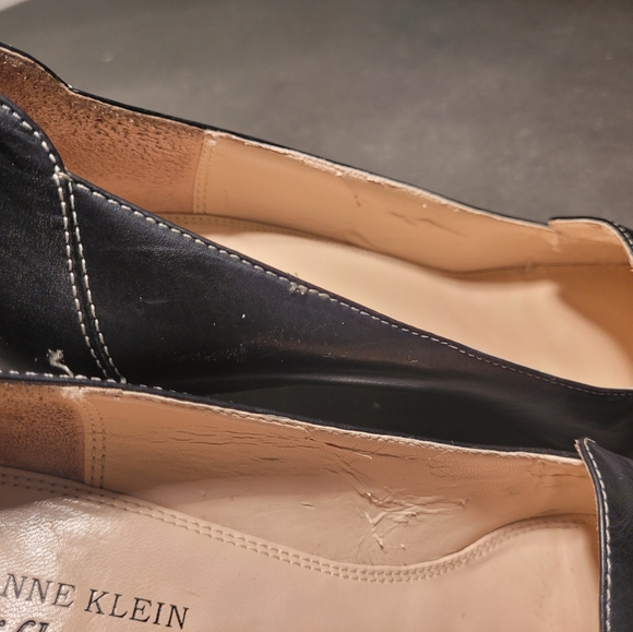 Anne Klein black leather heels size 9m - Picture 8 of 12